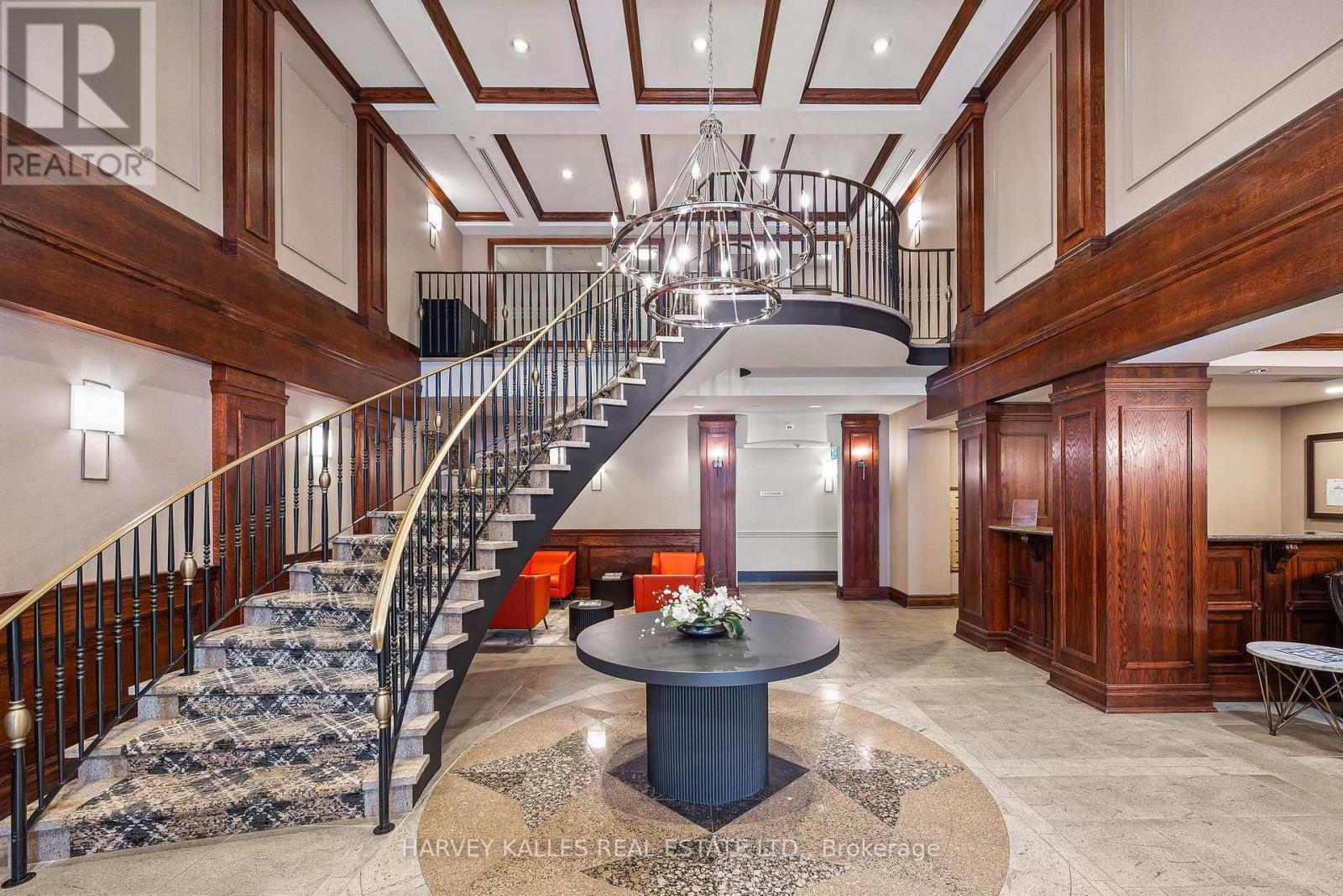 212 - 12 REAN DRIVE