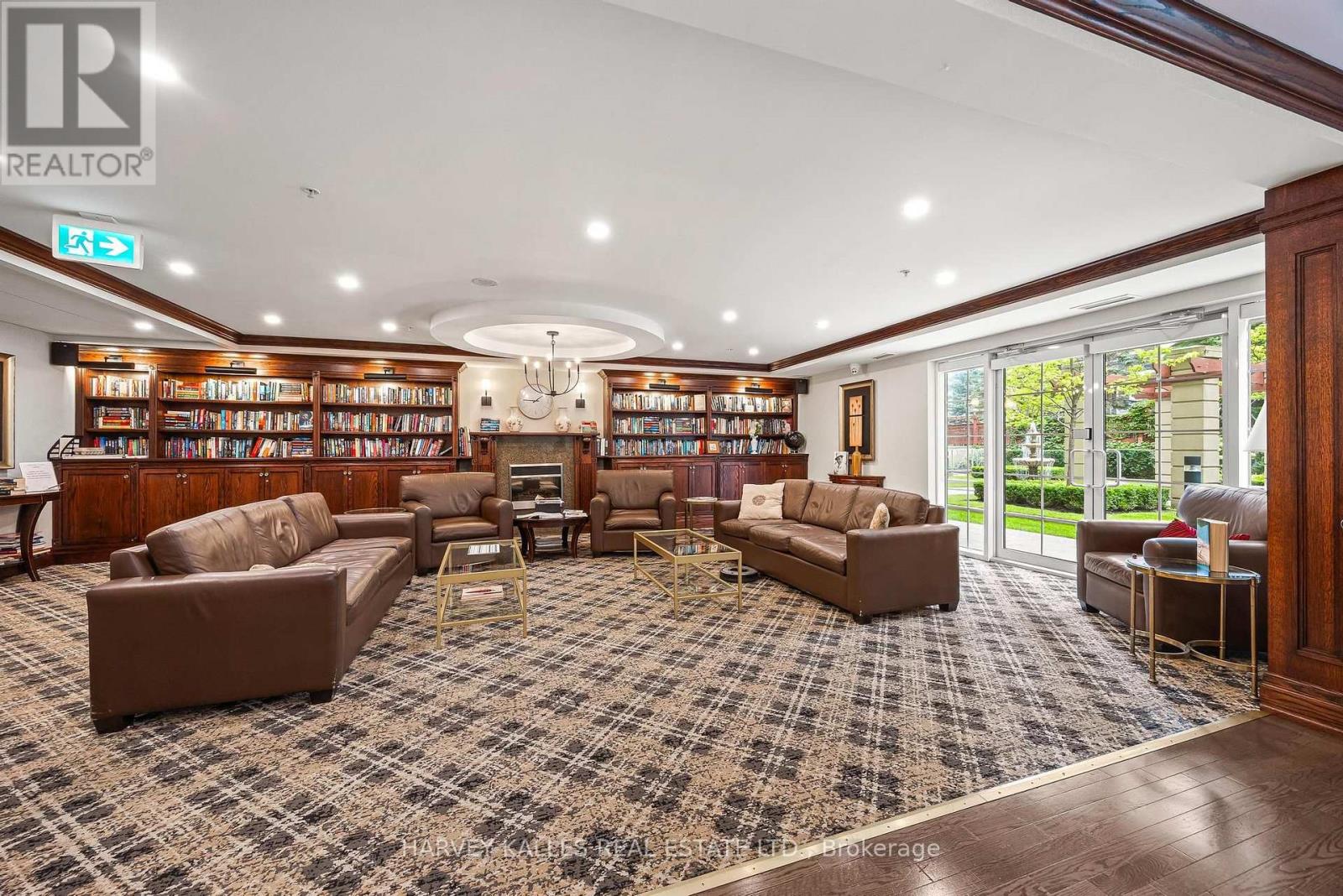 212 - 12 REAN DRIVE