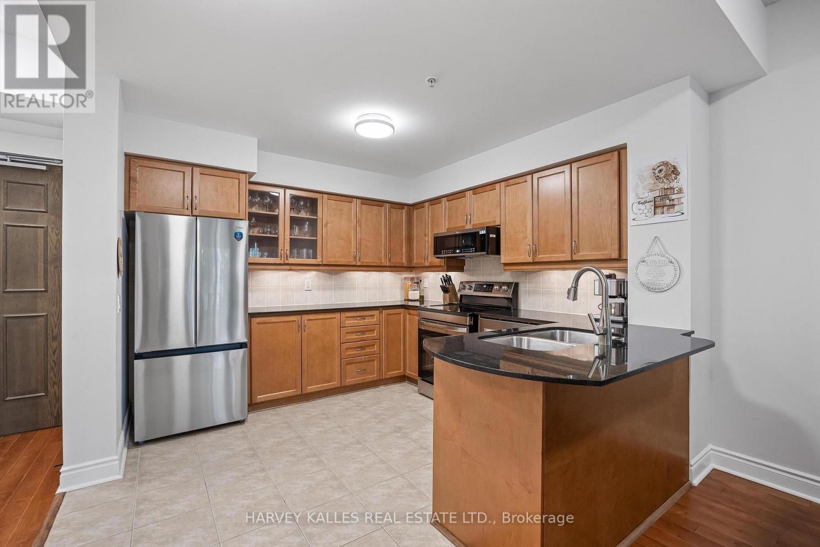 212 - 12 REAN DRIVE