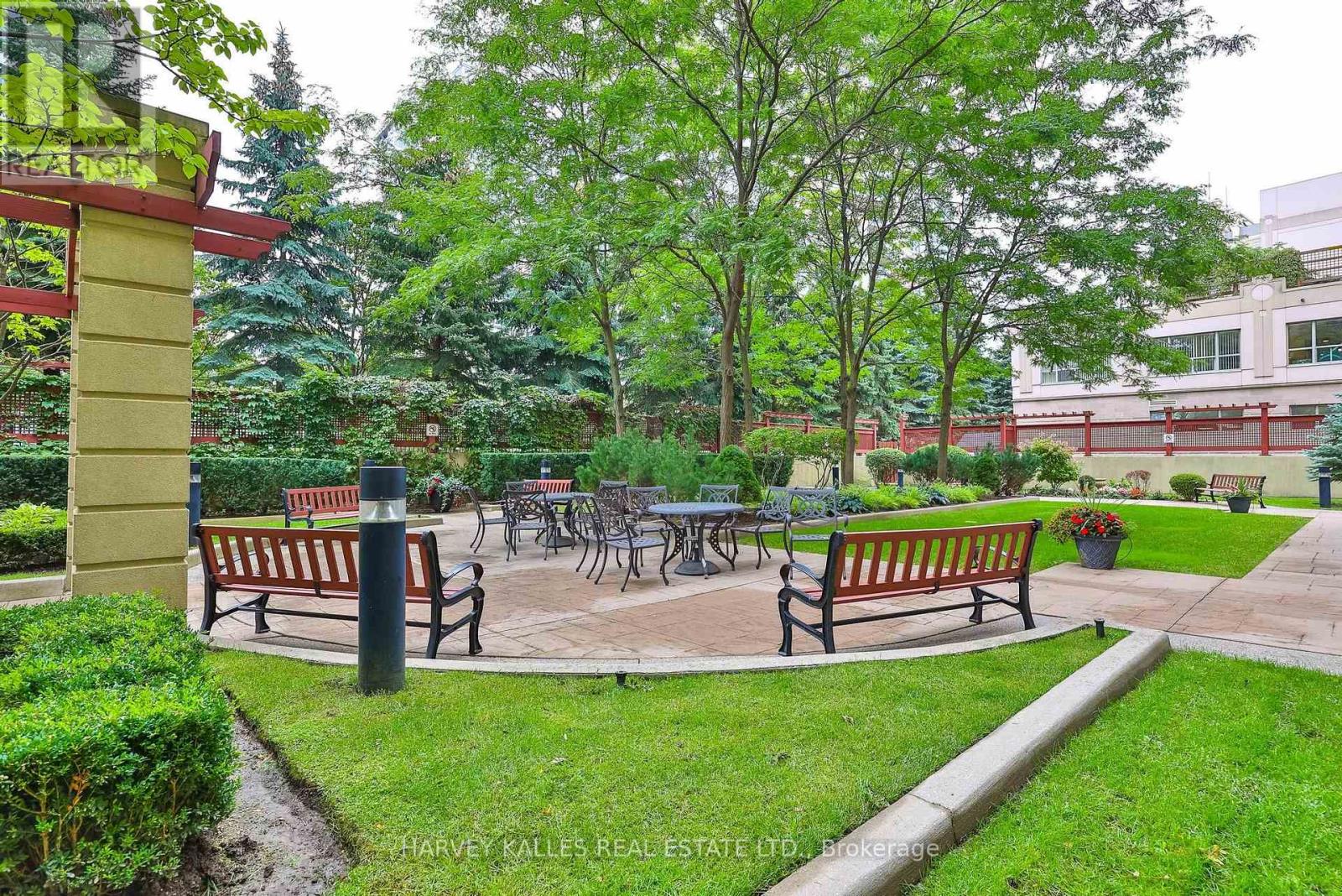 212 - 12 REAN DRIVE