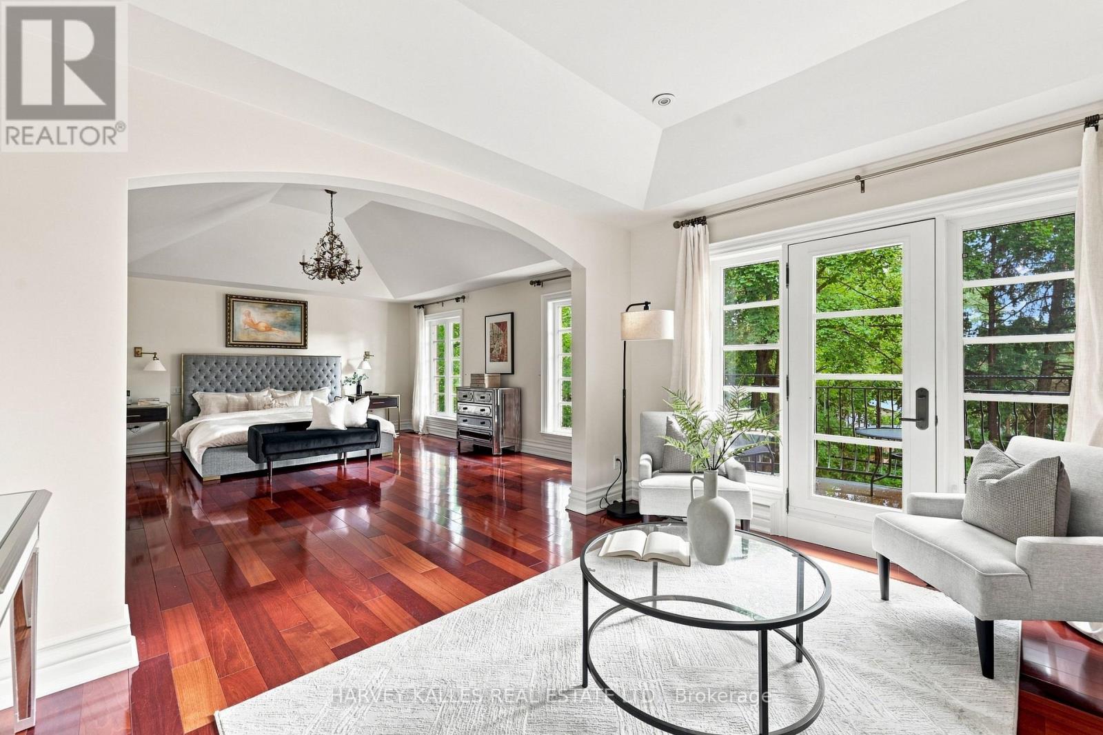 14 DENEWOOD CRESCENT