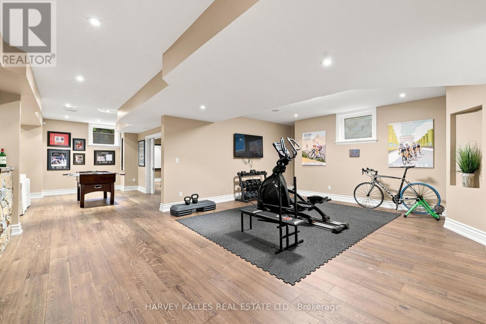 14 DENEWOOD CRESCENT