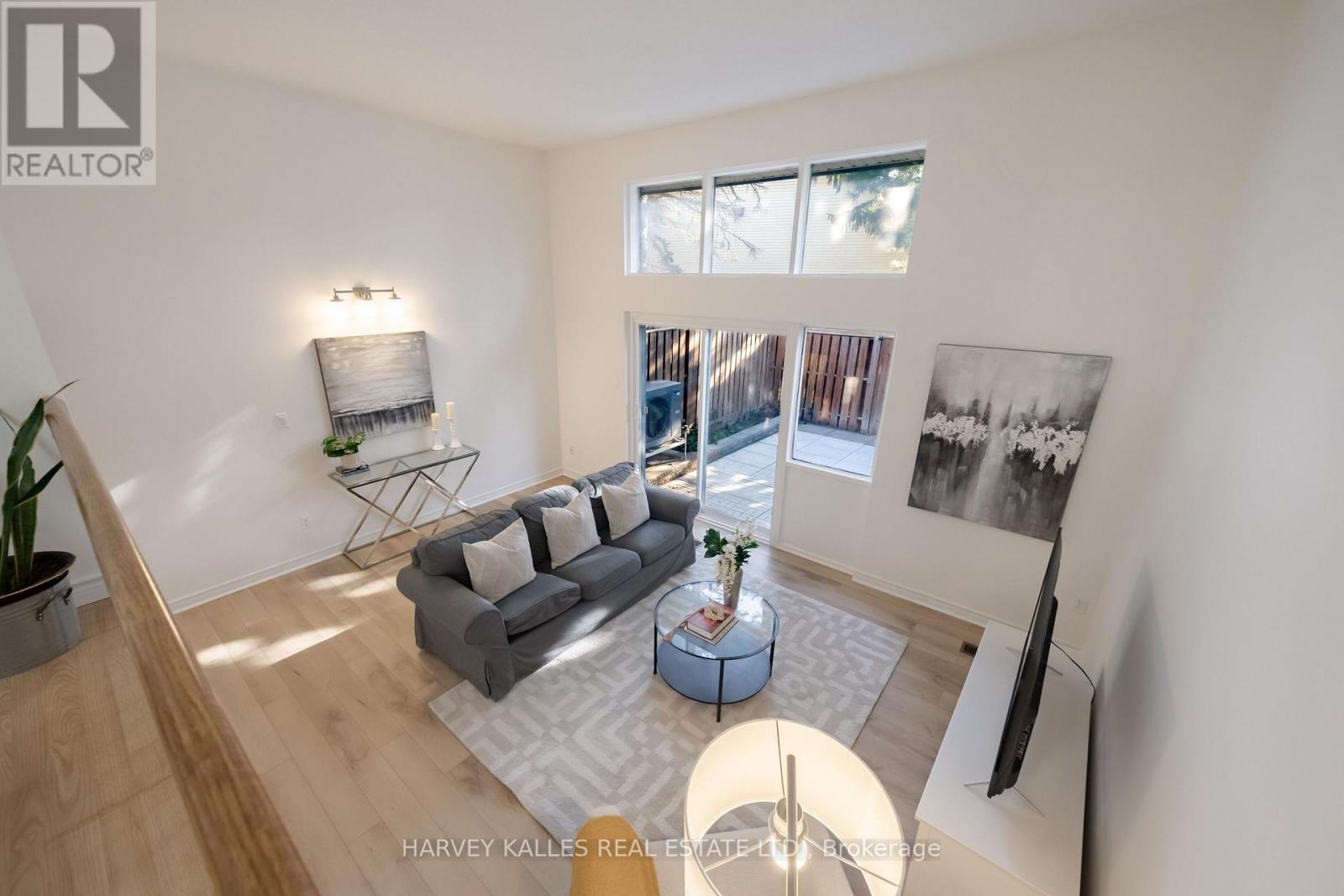 102 JENNY WREN WAY