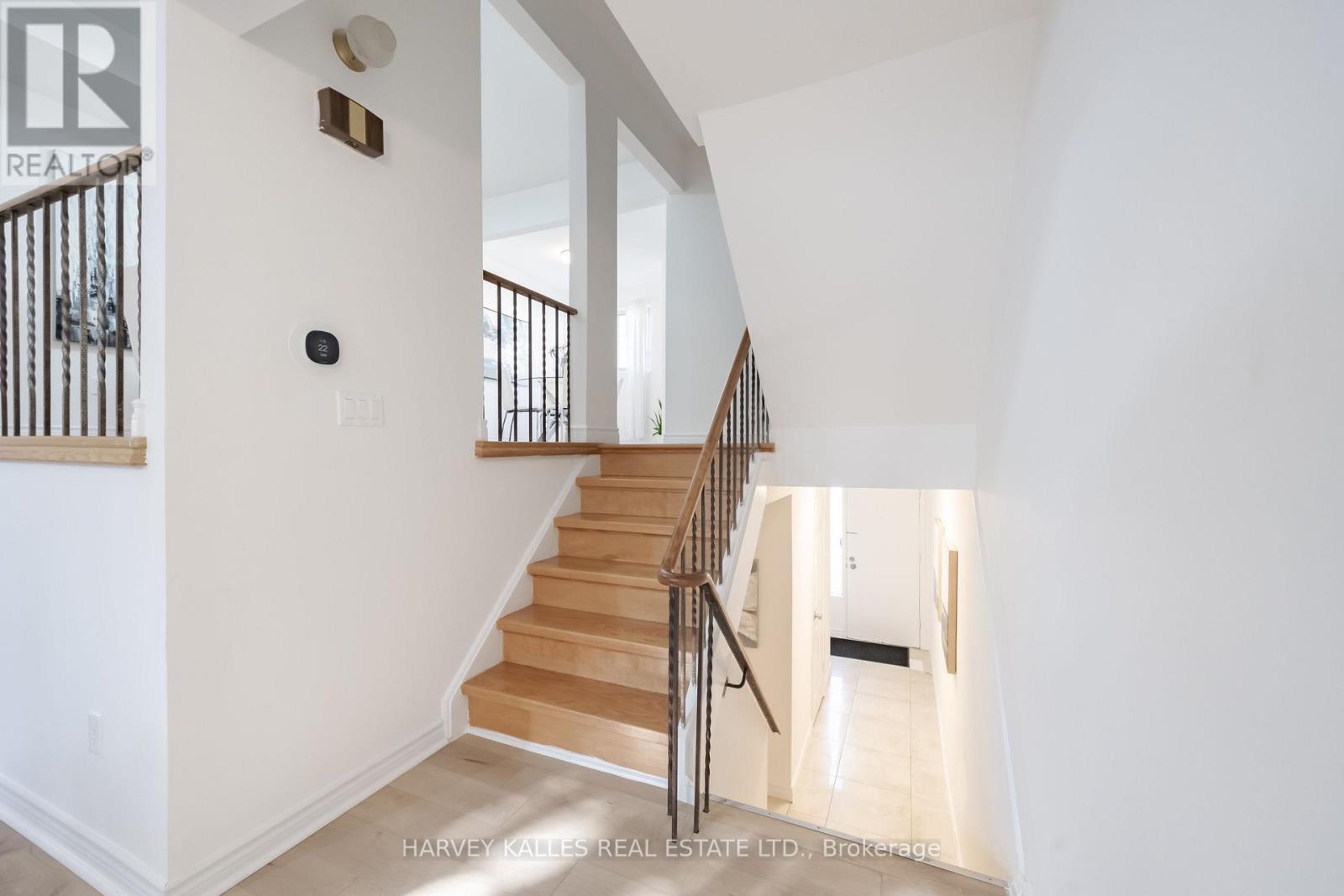 102 JENNY WREN WAY
