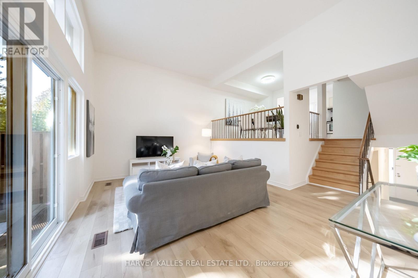 102 JENNY WREN WAY