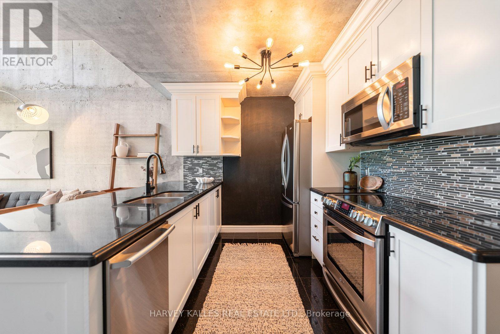 507 - 954 KING STREET W