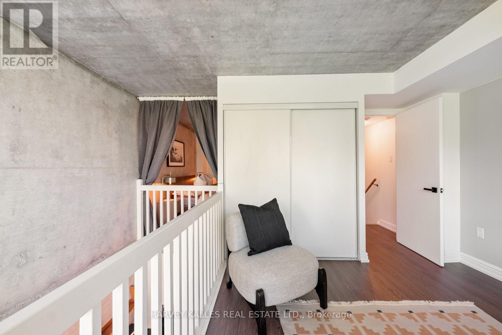507 - 954 KING STREET W