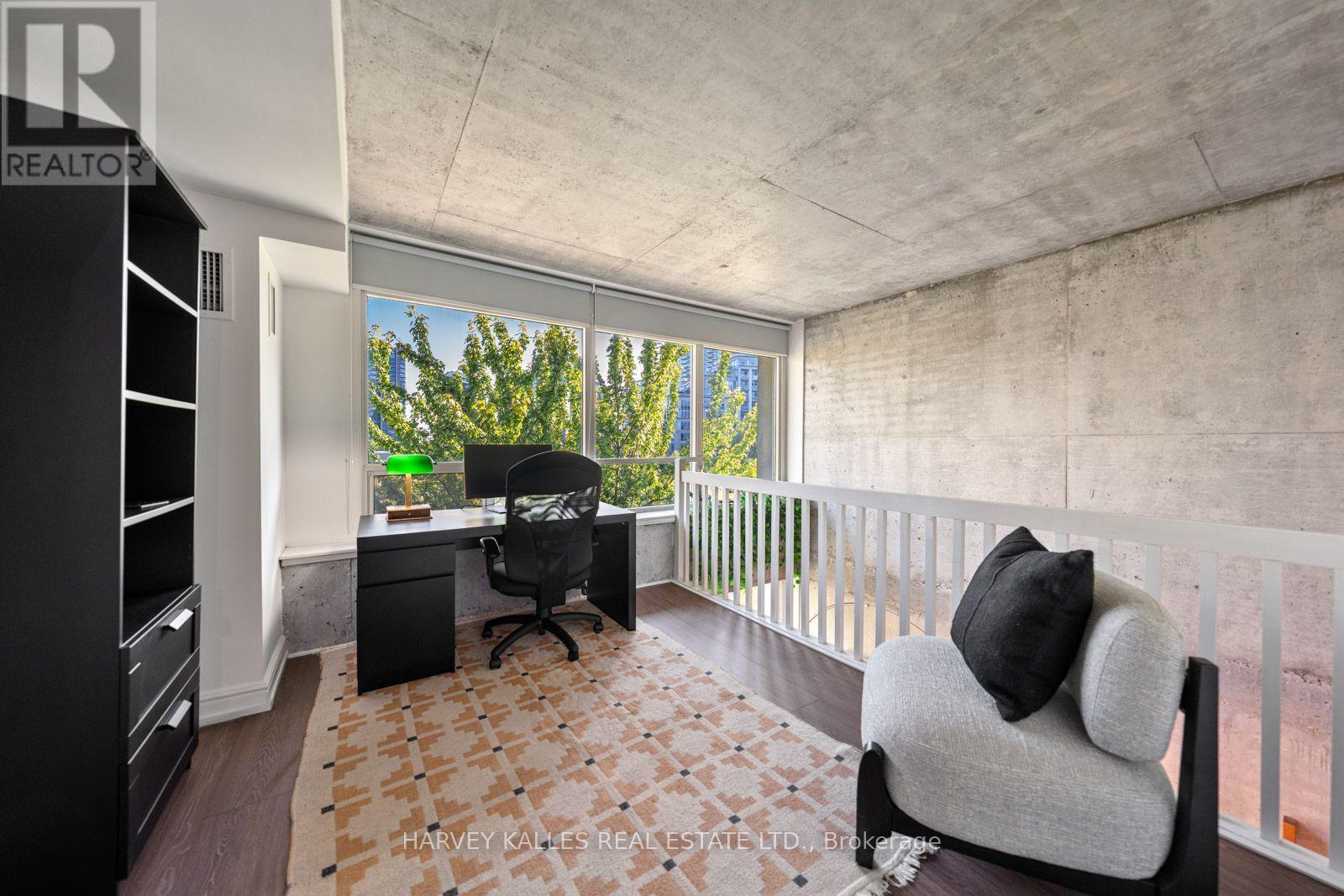 507 - 954 KING STREET W