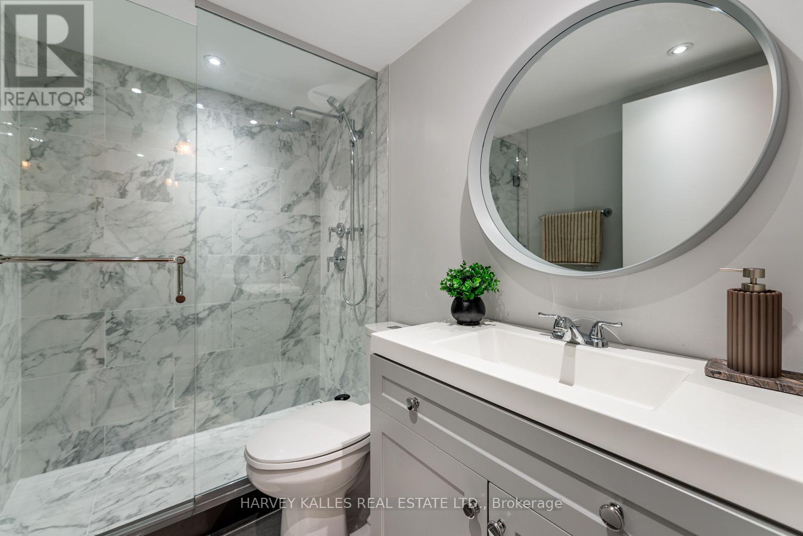 507 - 954 KING STREET W