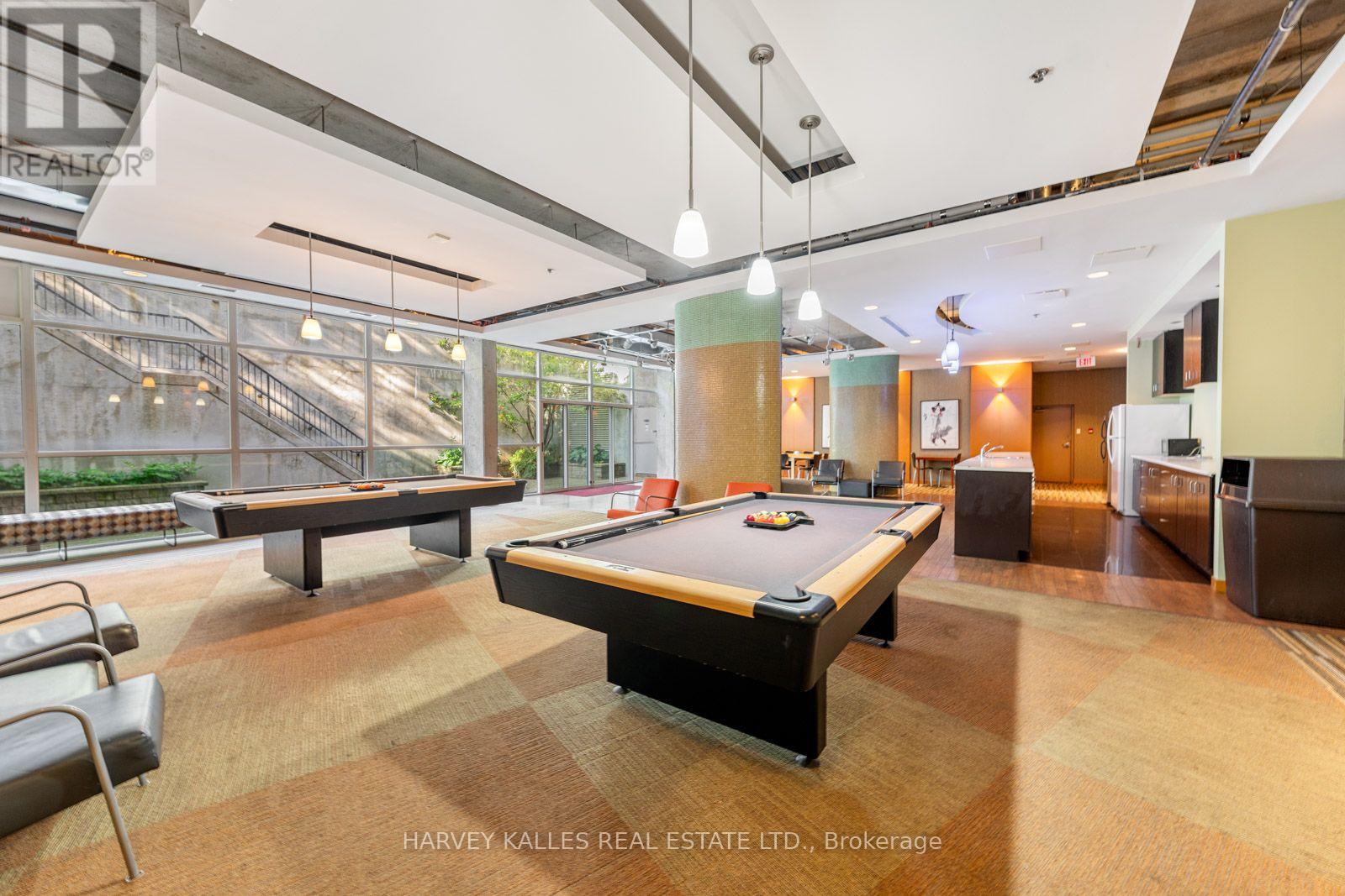 507 - 954 KING STREET W