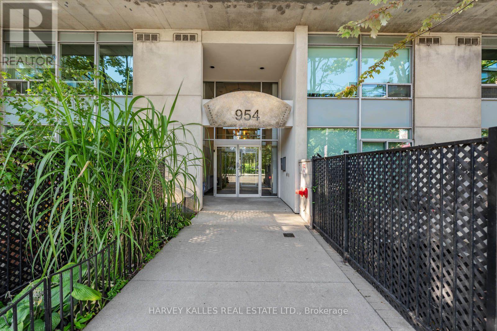 507 - 954 KING STREET W