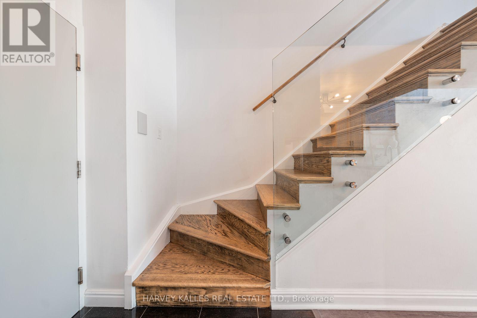507 - 954 KING STREET W