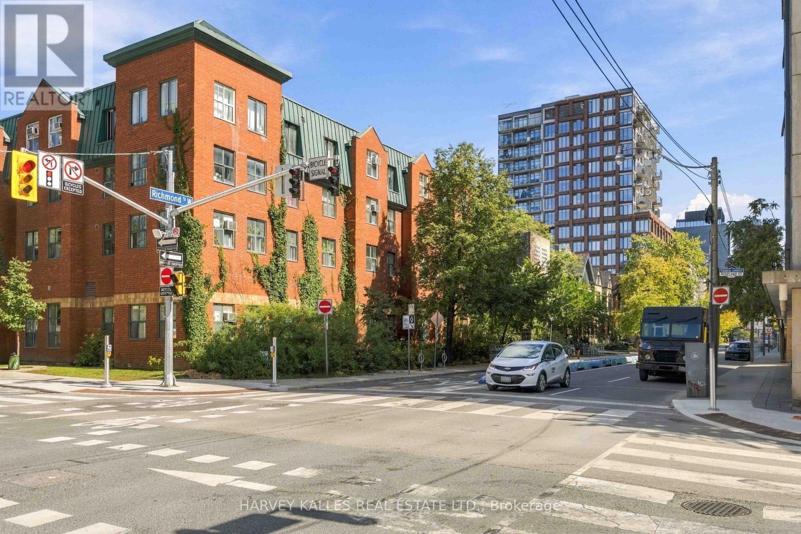 410 - 543 RICHMOND STREET W