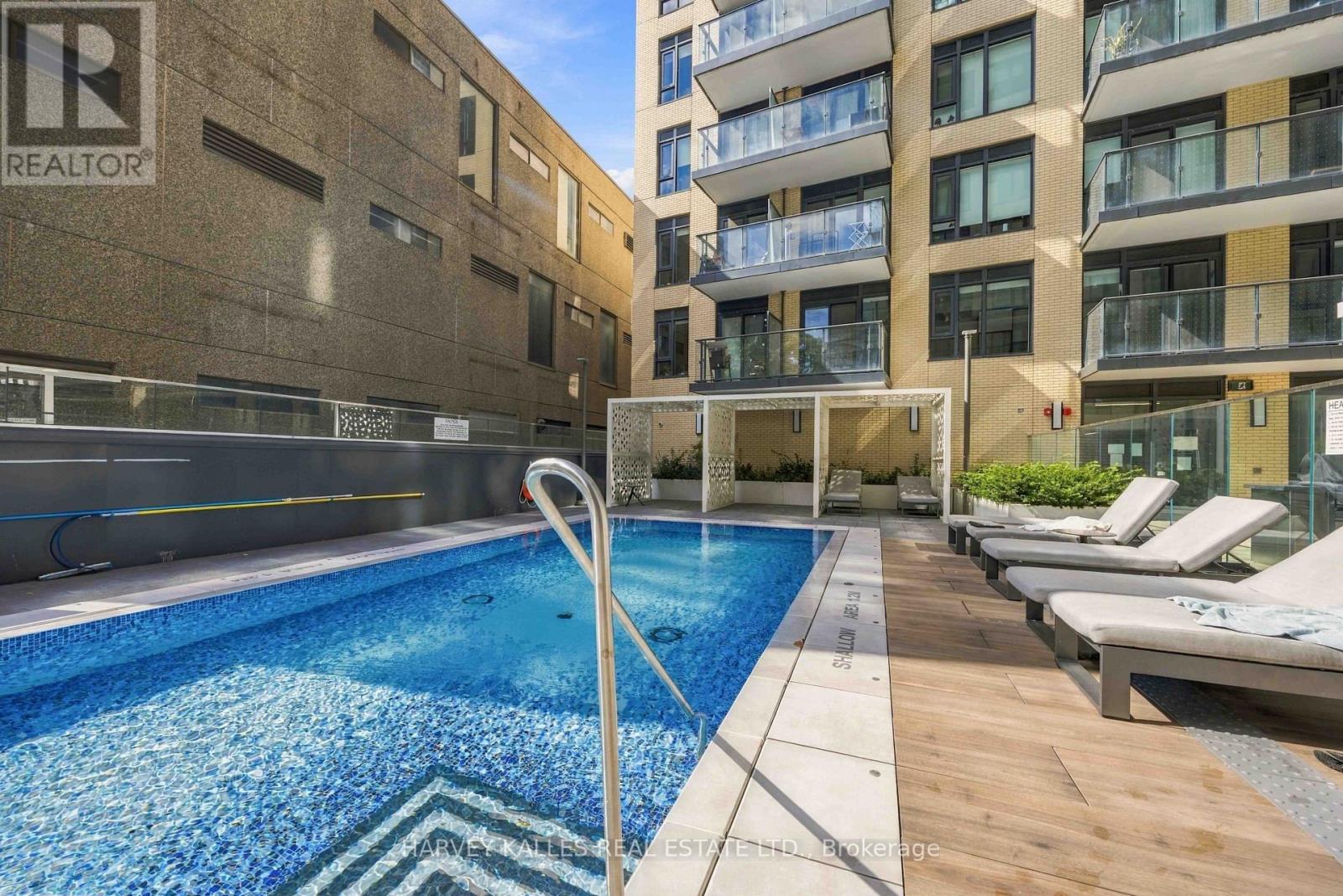 410 - 543 RICHMOND STREET W
