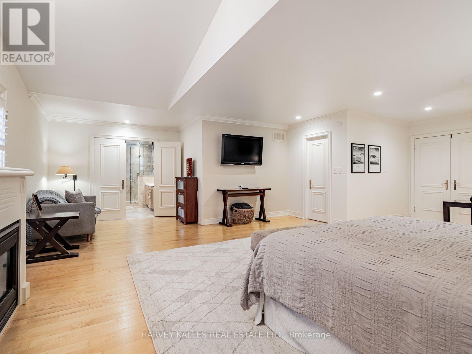 55 VIEWMOUNT AVENUE