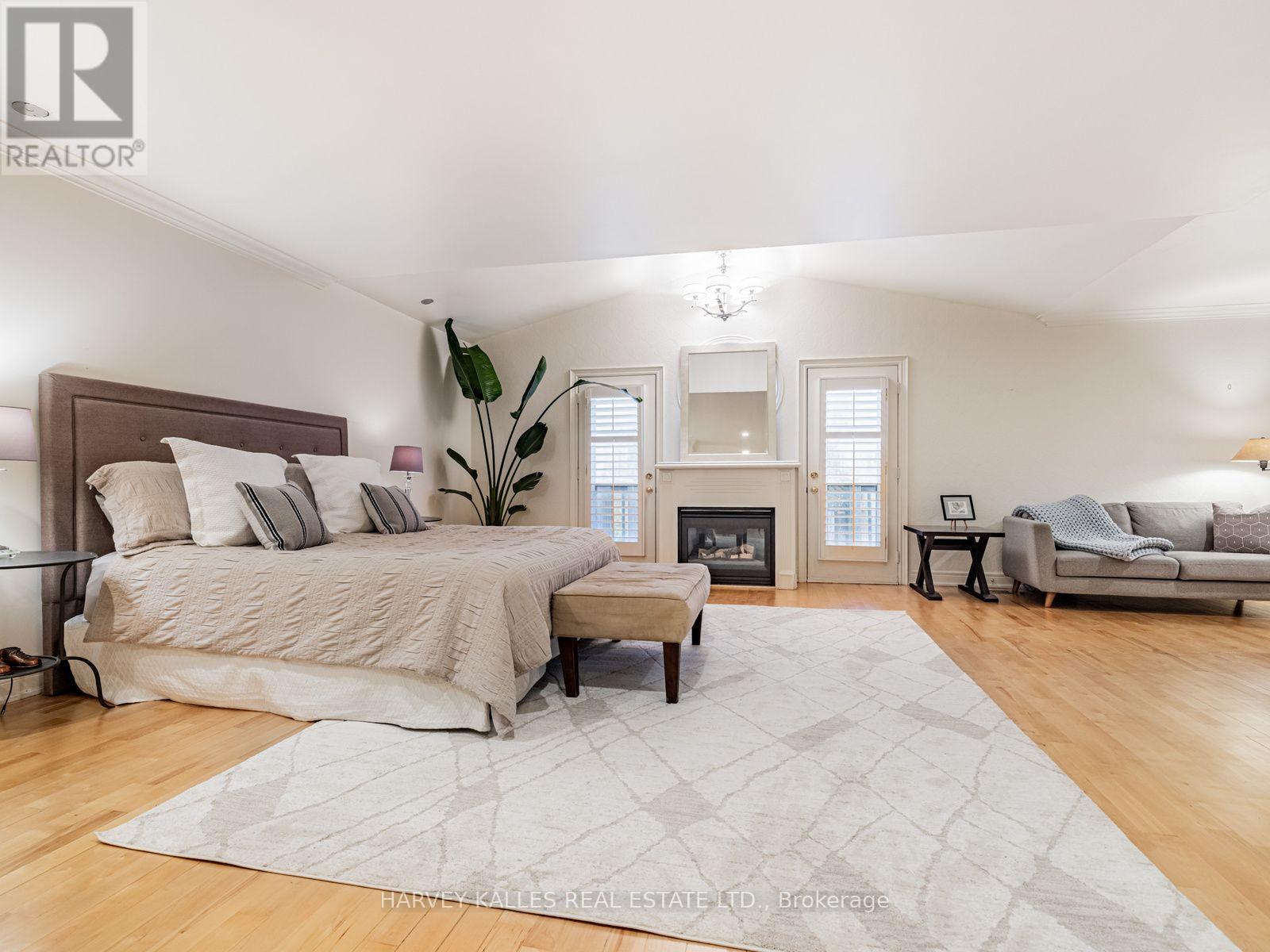 55 VIEWMOUNT AVENUE