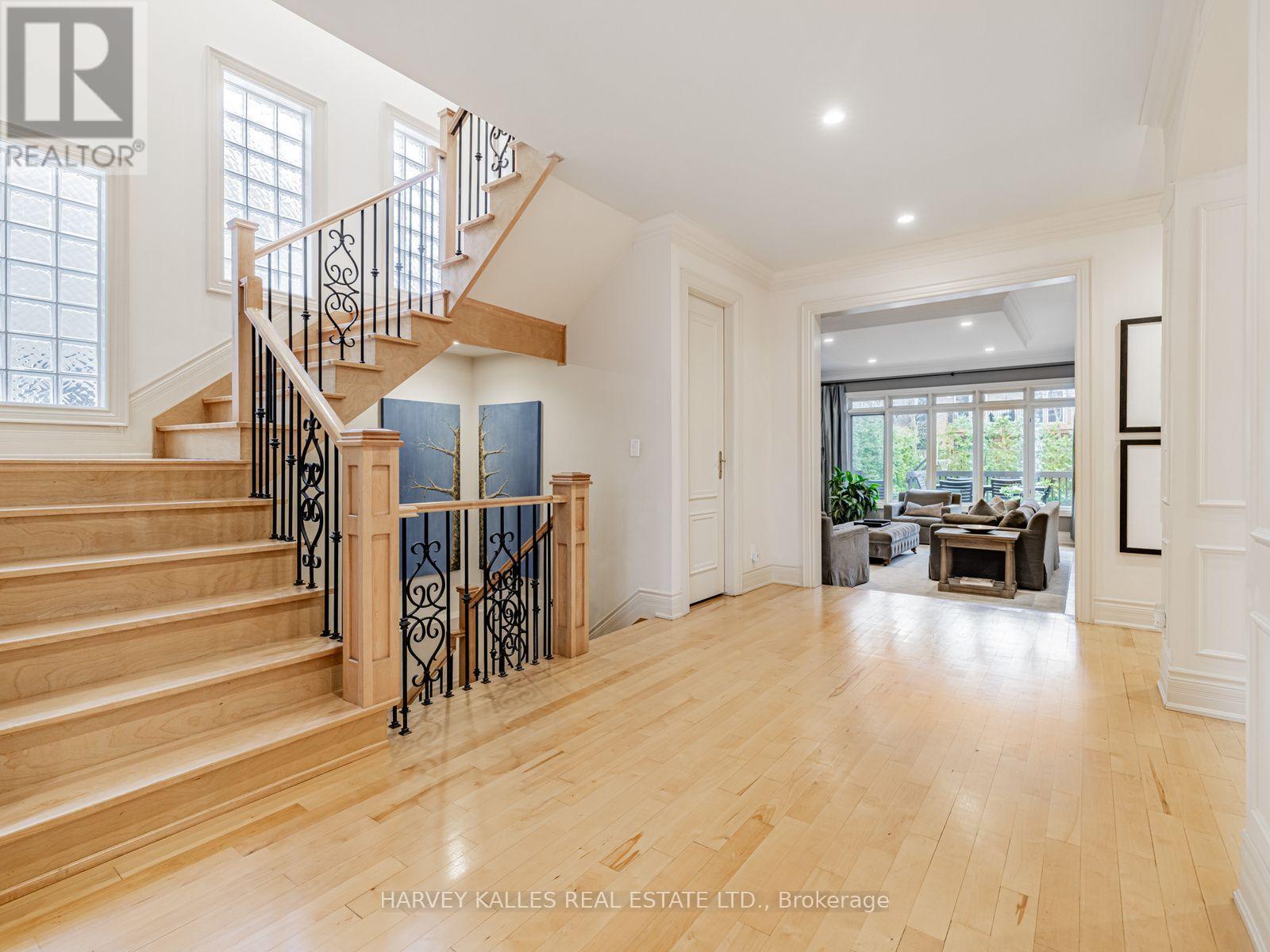 55 VIEWMOUNT AVENUE