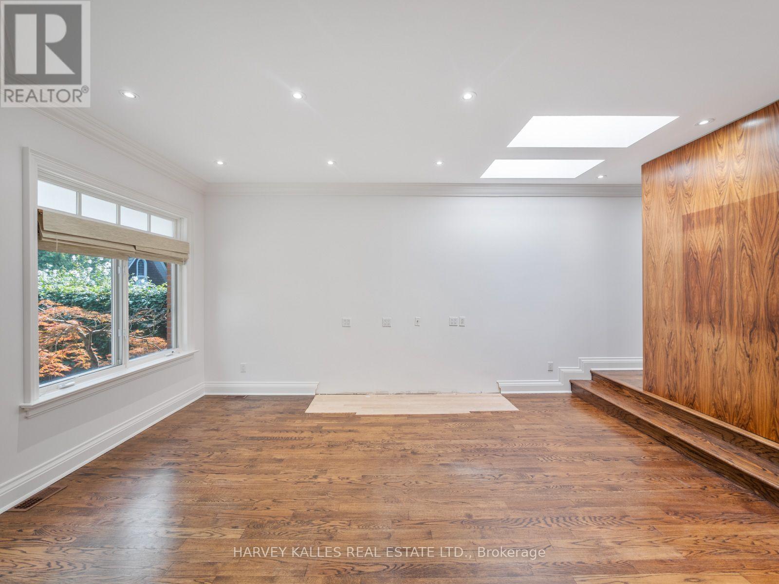 67 WARREN ROAD