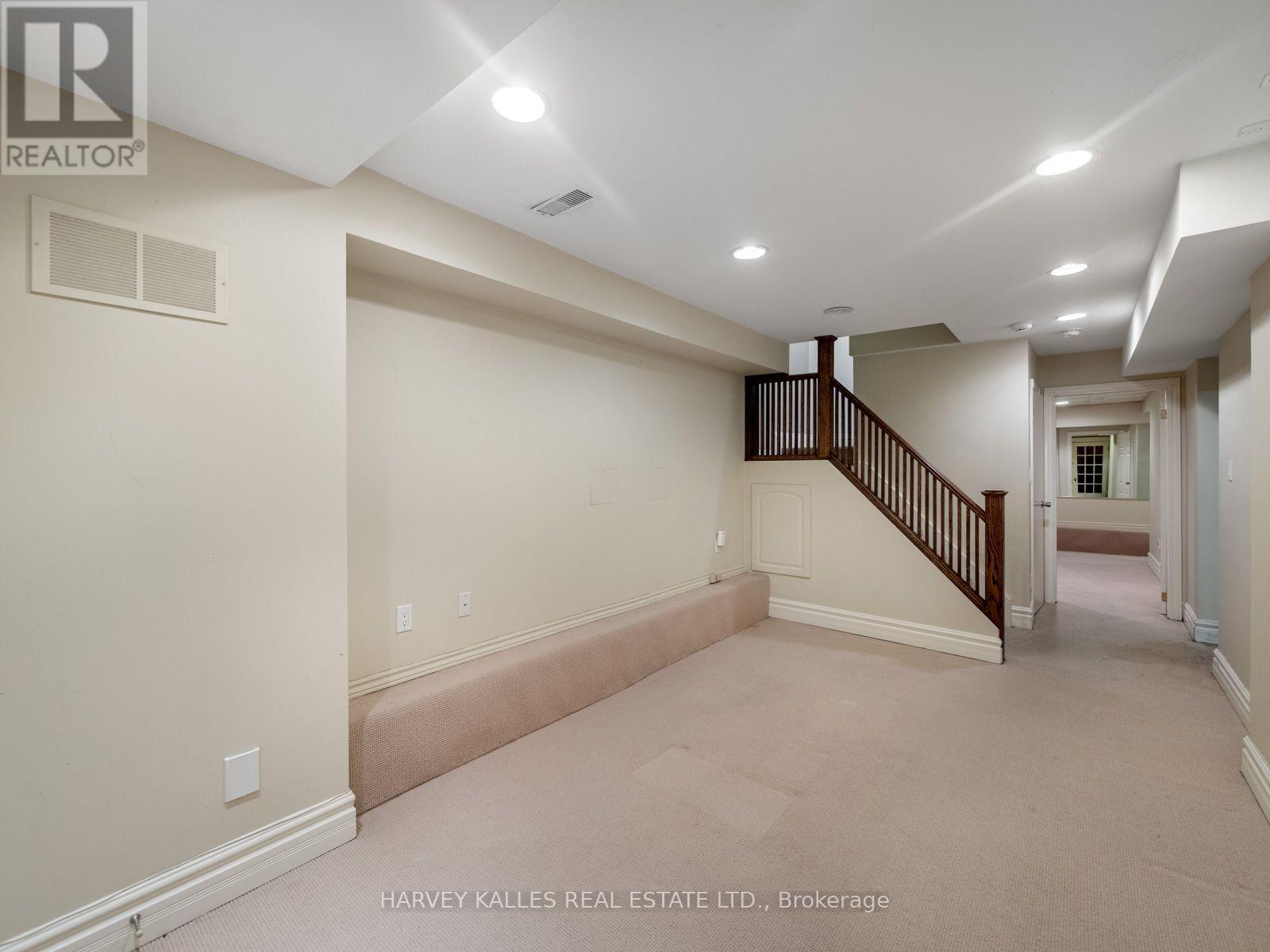 67 WARREN ROAD