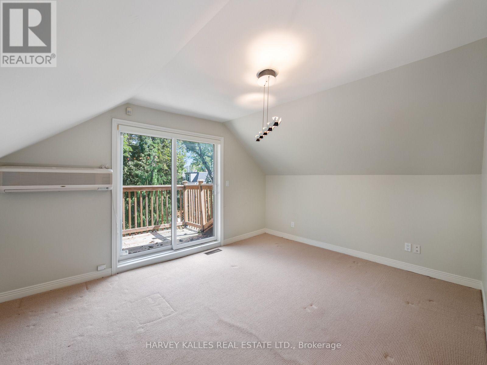 67 WARREN ROAD