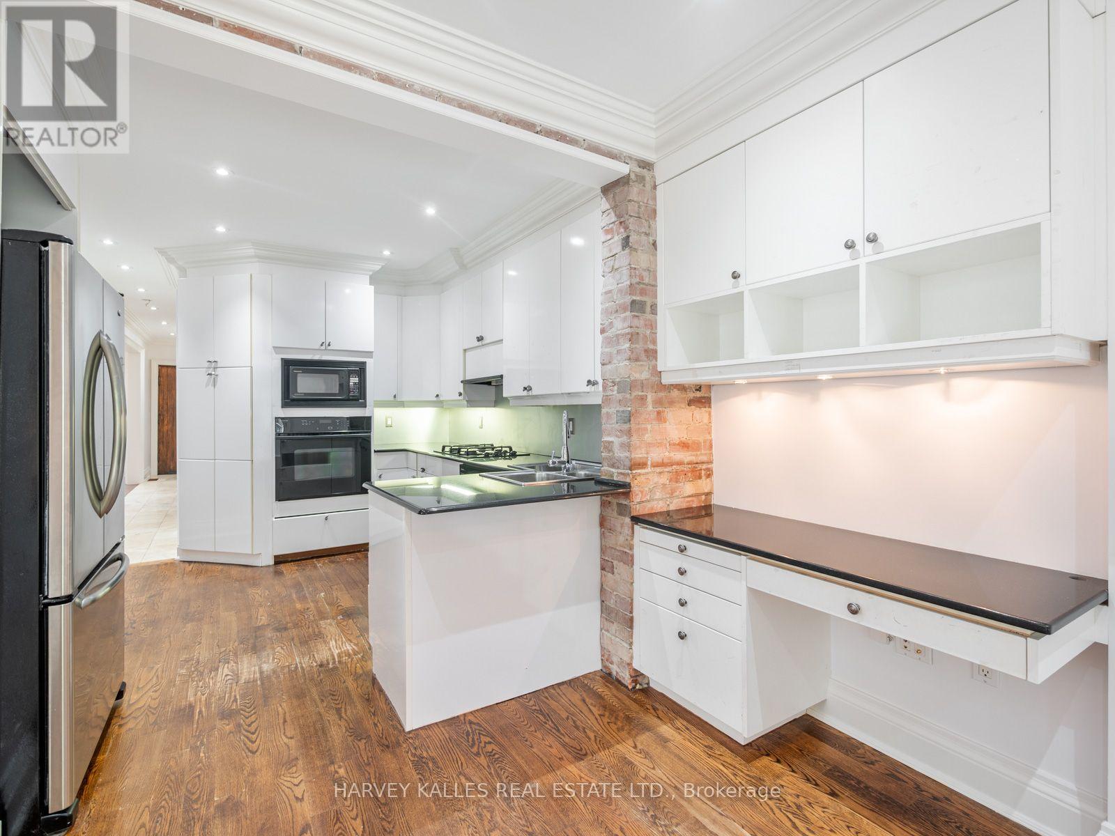 67 WARREN ROAD