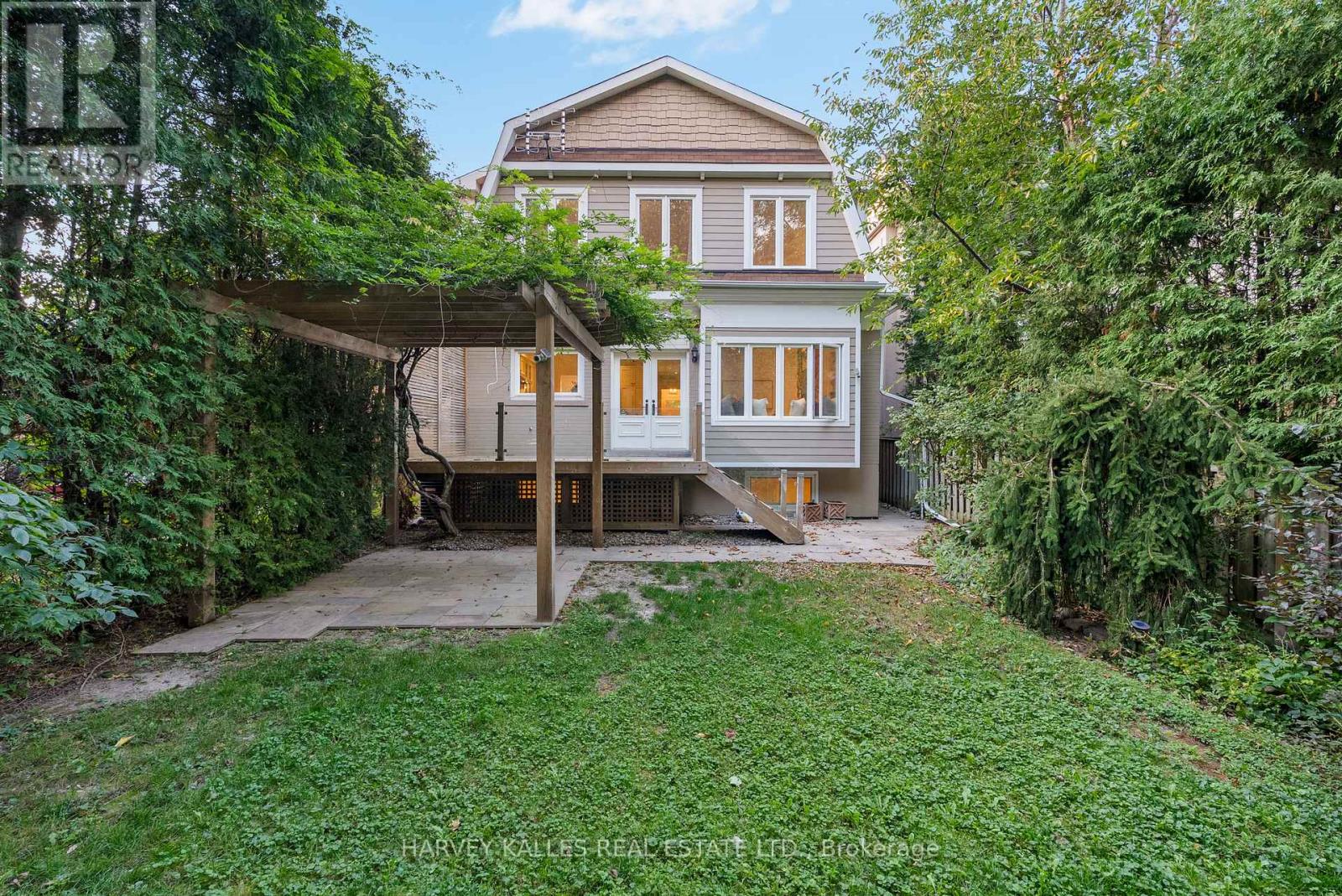 121 JOHNSTON AVENUE