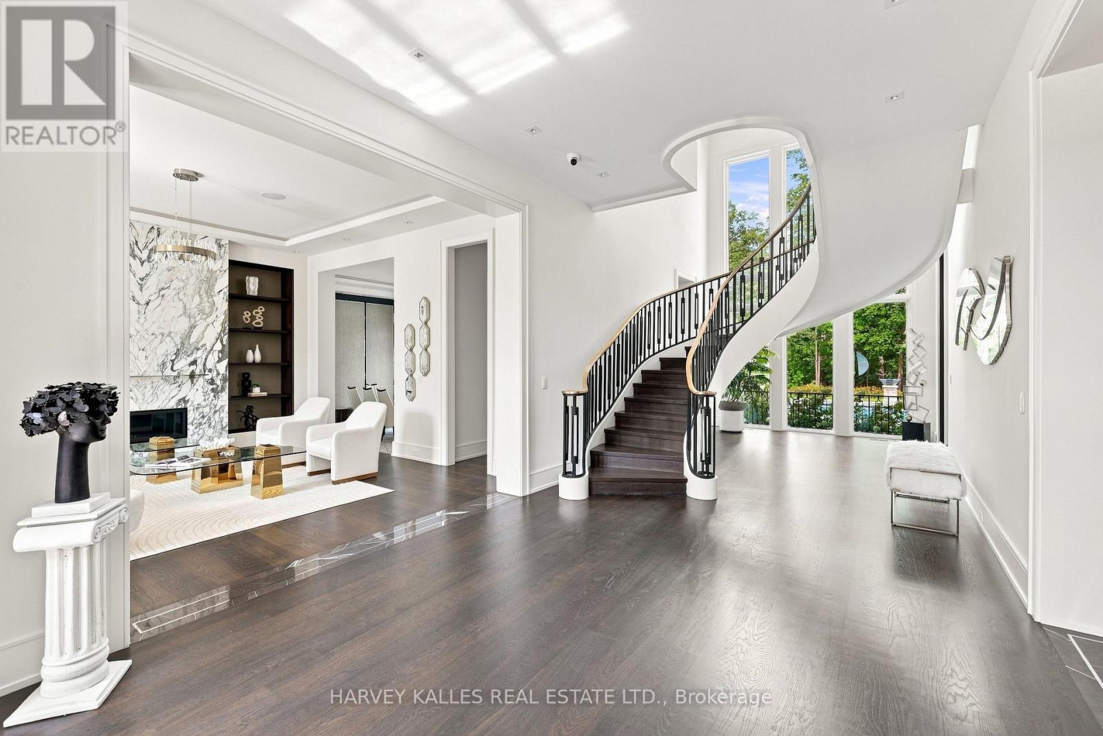 126 SANDRINGHAM DRIVE