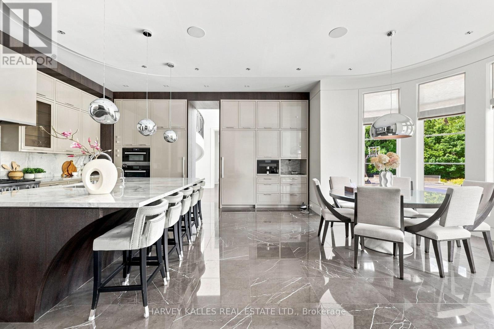 126 SANDRINGHAM DRIVE