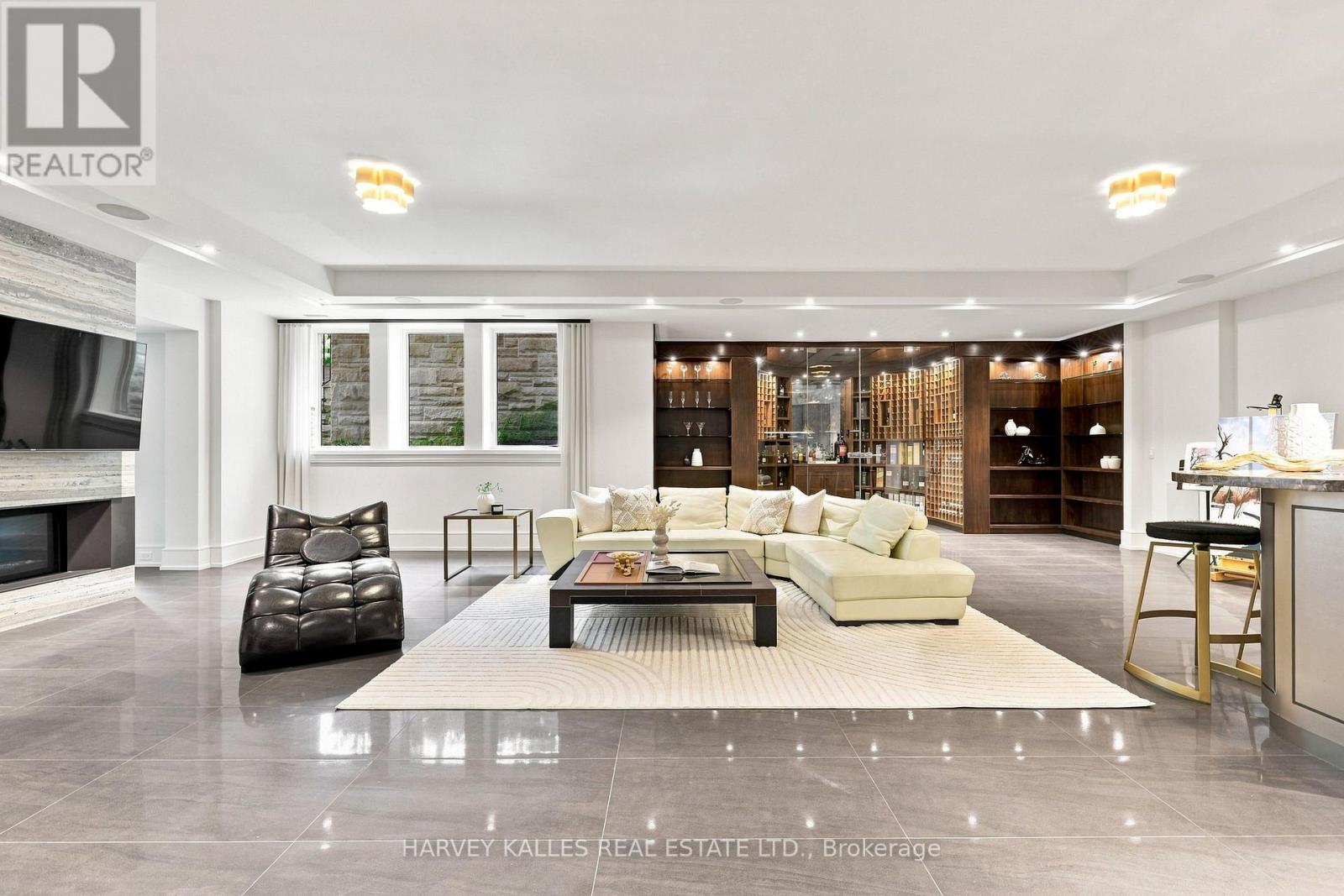 126 SANDRINGHAM DRIVE