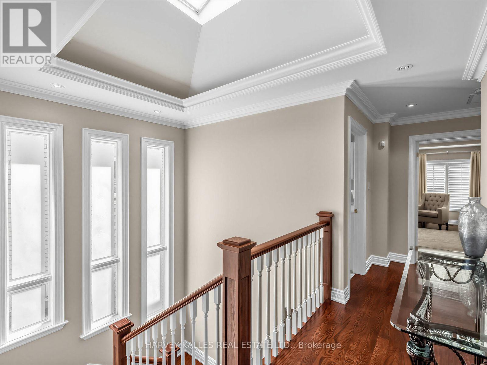 629 BEDFORD PARK AVENUE