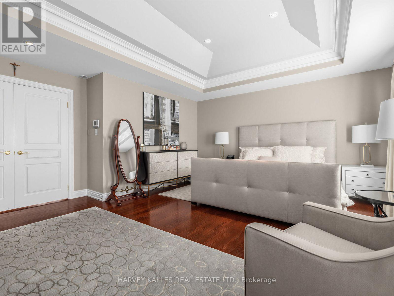 629 BEDFORD PARK AVENUE