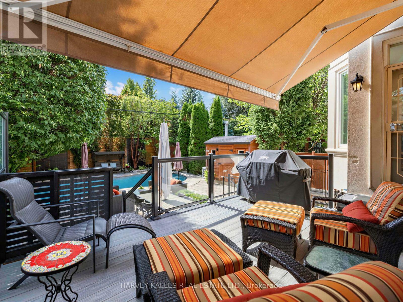 629 BEDFORD PARK AVENUE