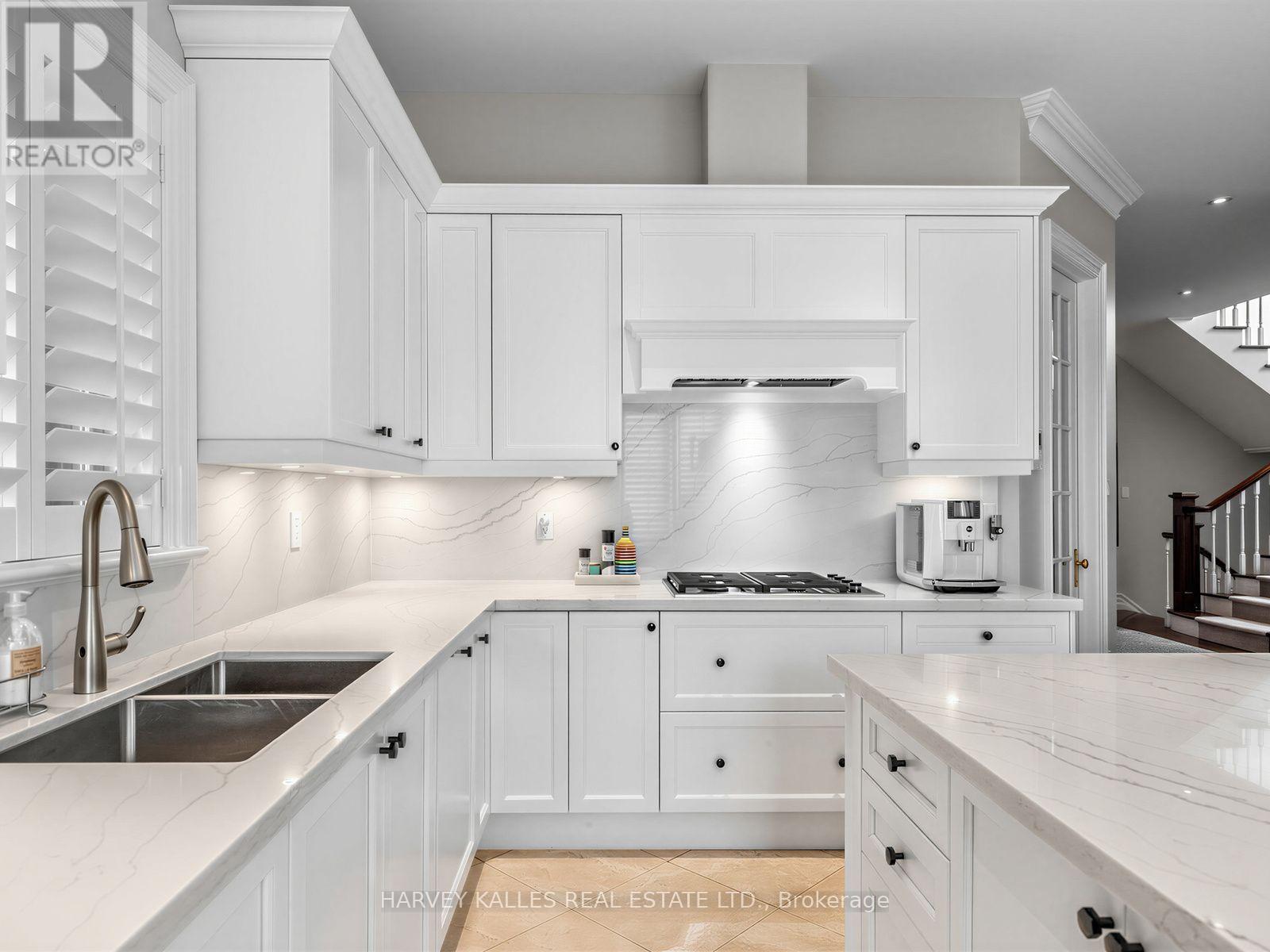 629 BEDFORD PARK AVENUE
