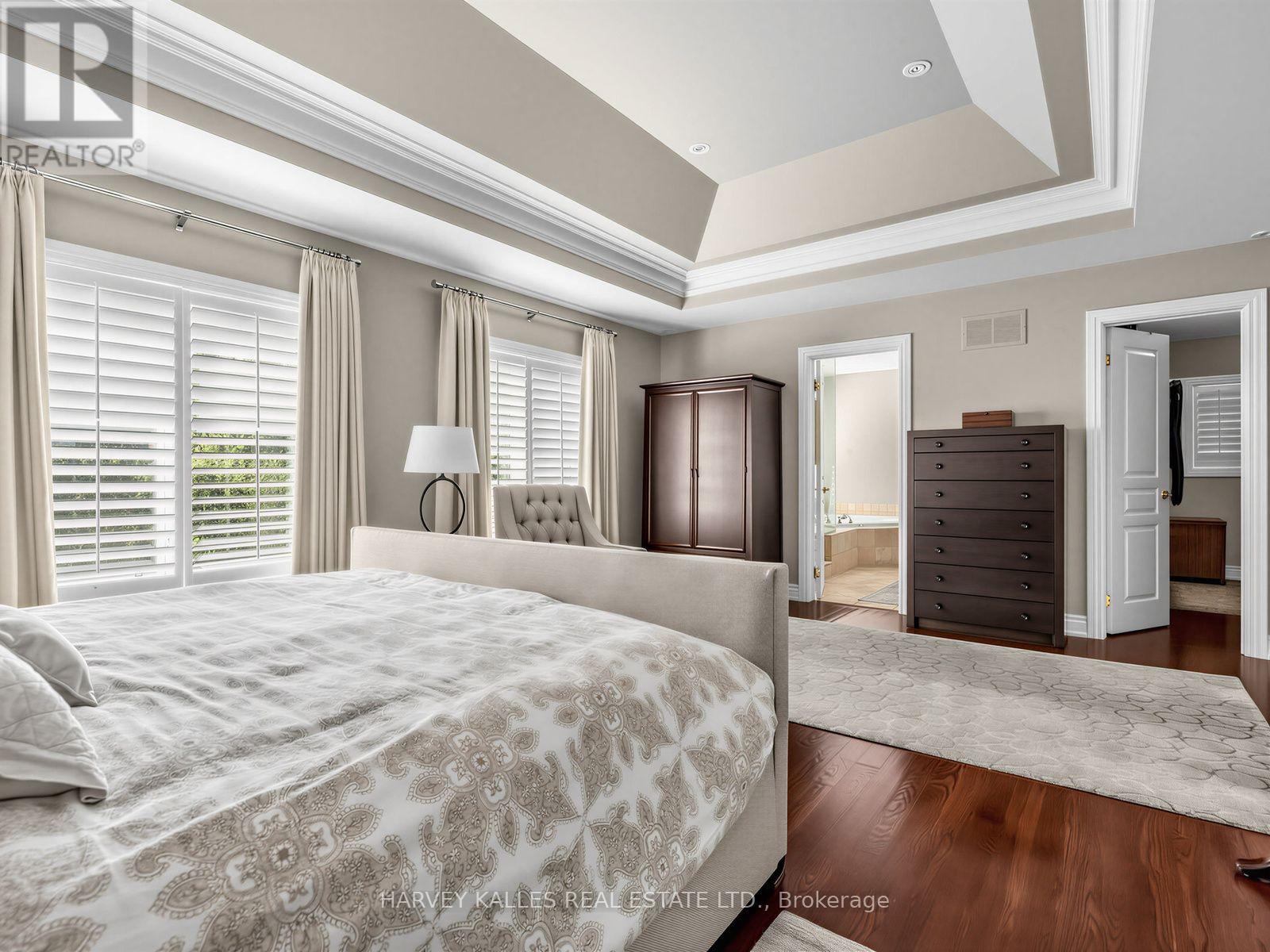 629 BEDFORD PARK AVENUE