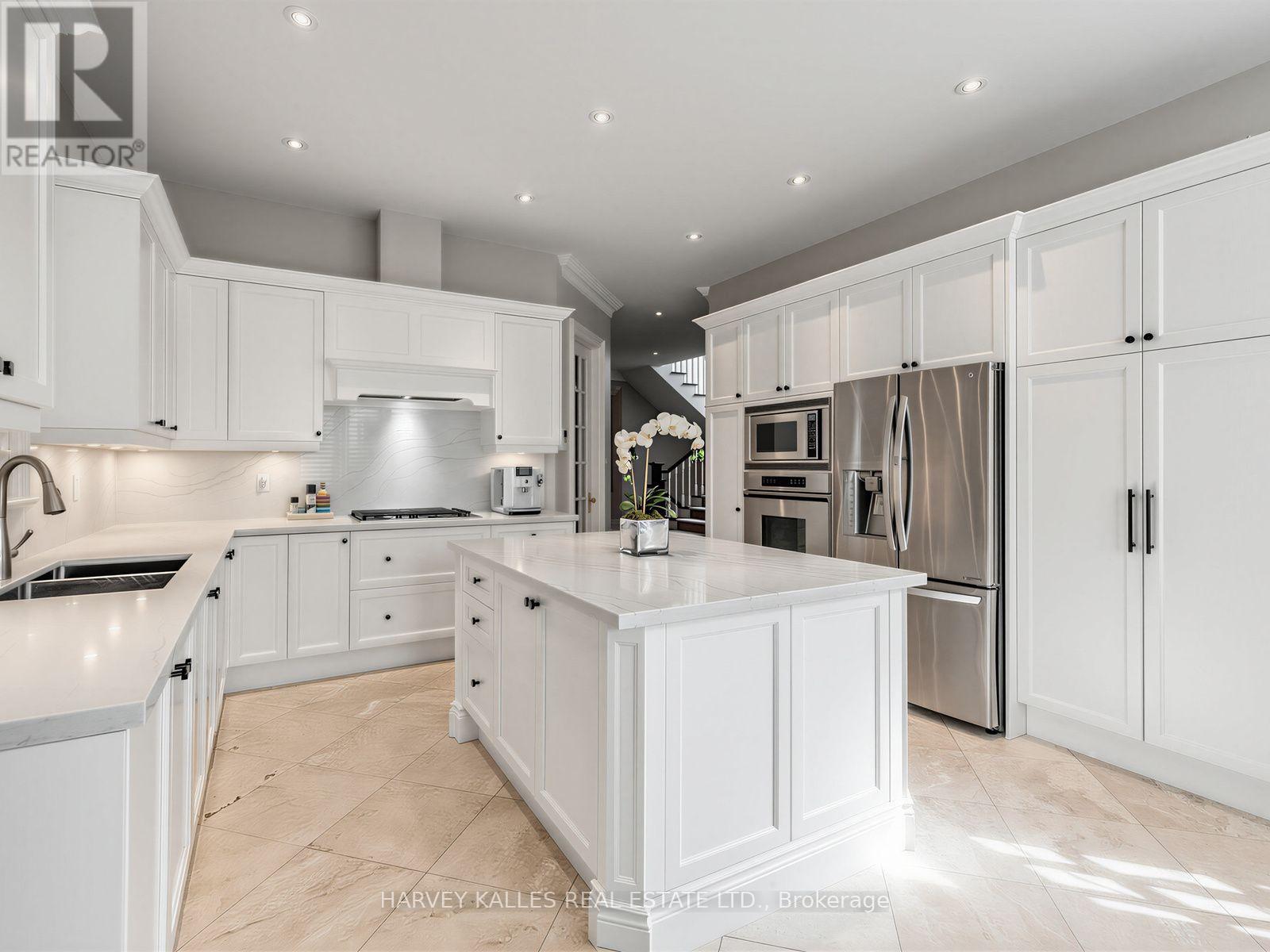 629 BEDFORD PARK AVENUE