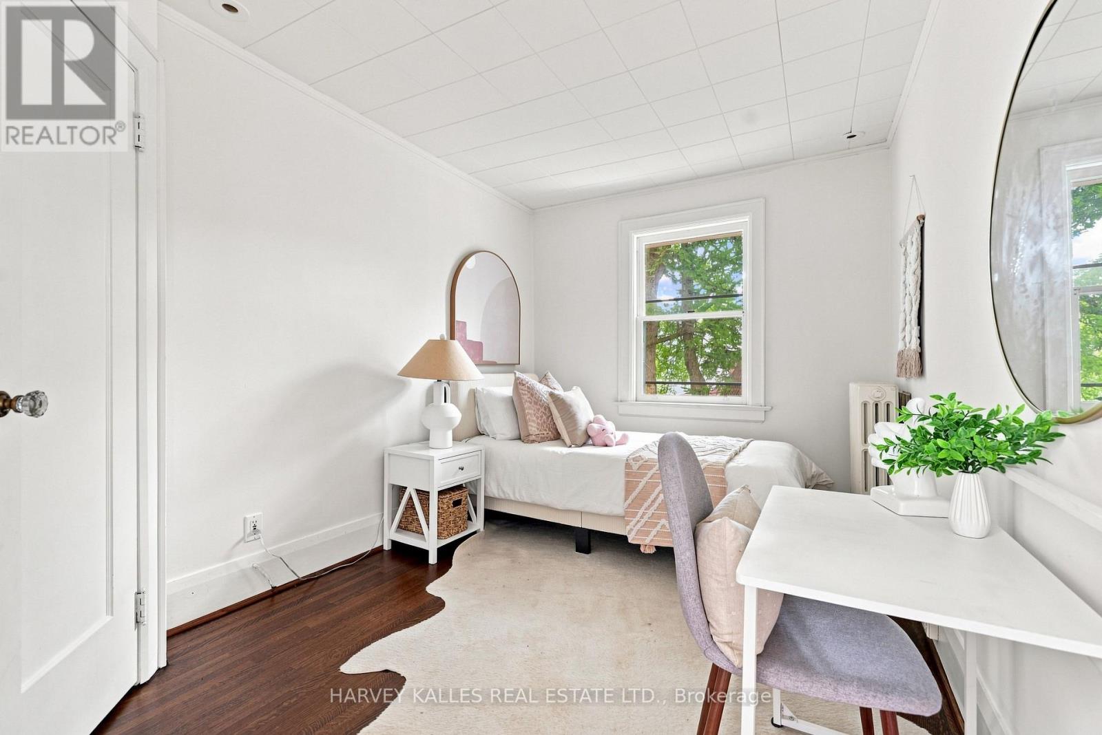 231 GLENGROVE AVENUE W