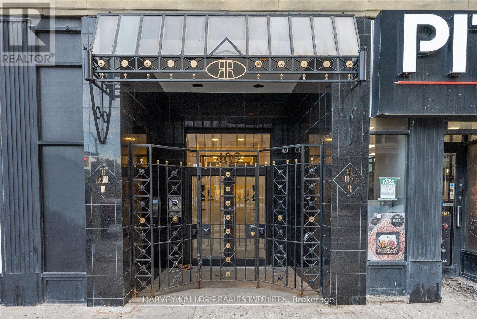 PH03 - 409 BLOOR STREET W