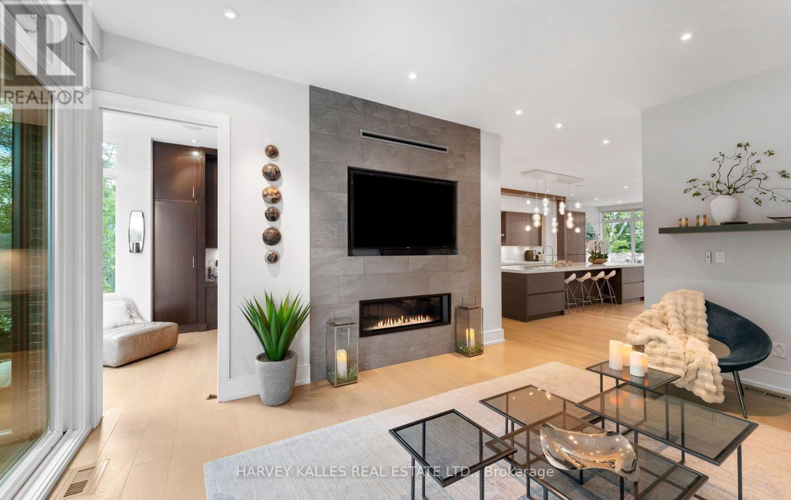 33 TARLTON ROAD