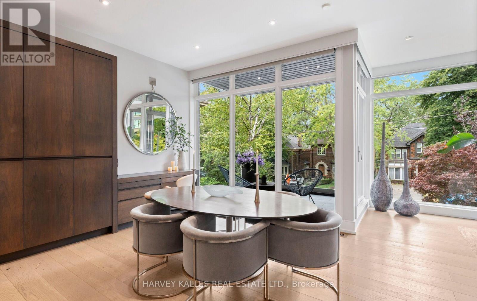 33 TARLTON ROAD