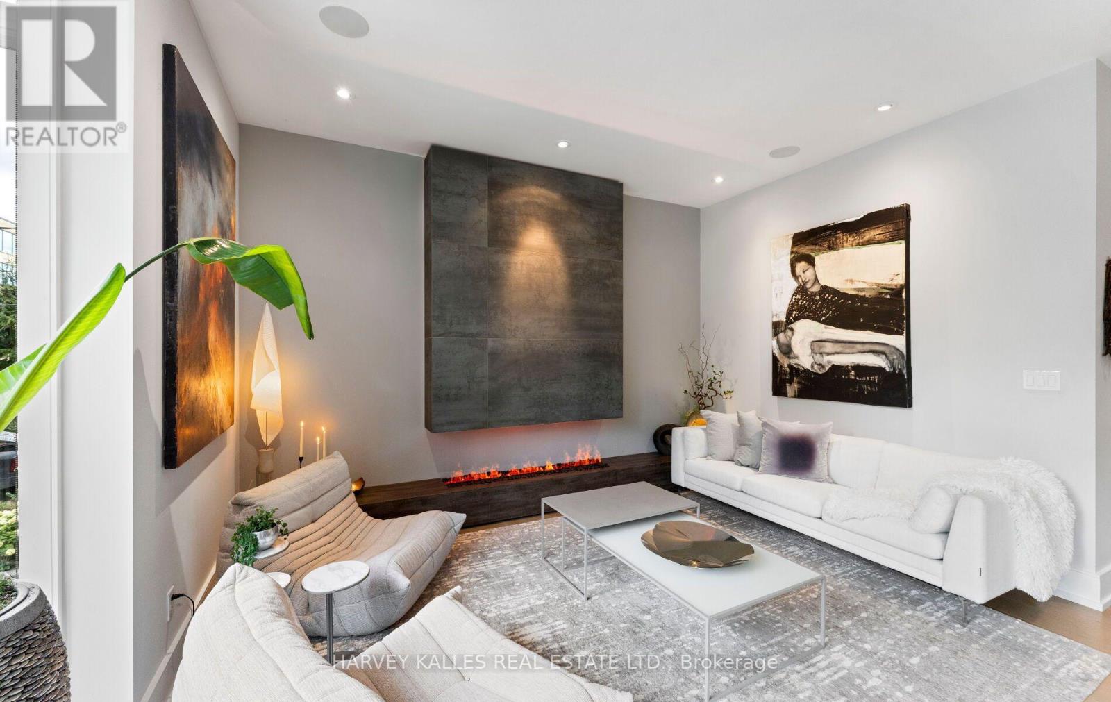 33 TARLTON ROAD