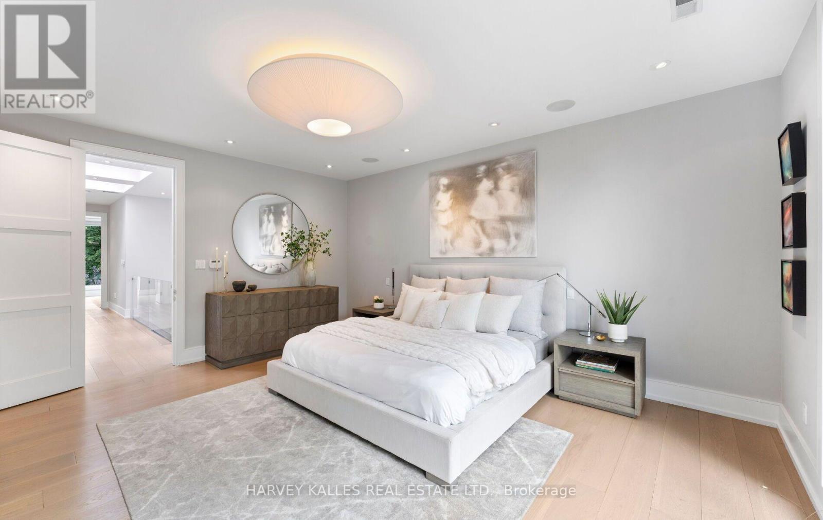 33 TARLTON ROAD