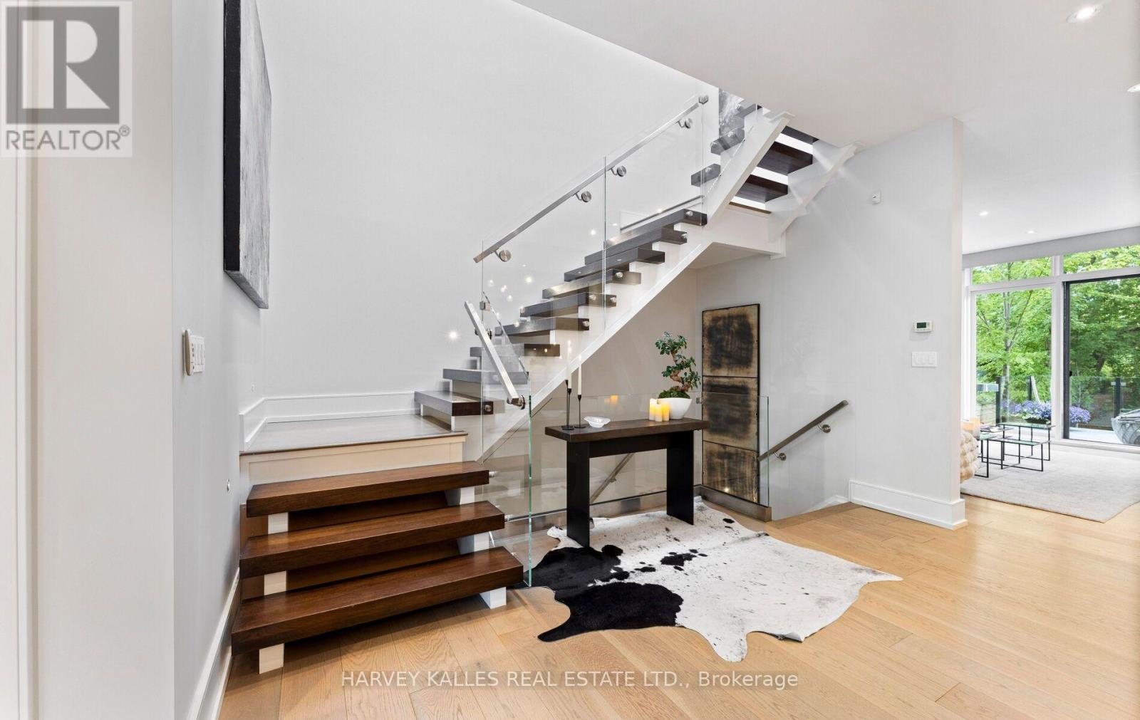 33 TARLTON ROAD