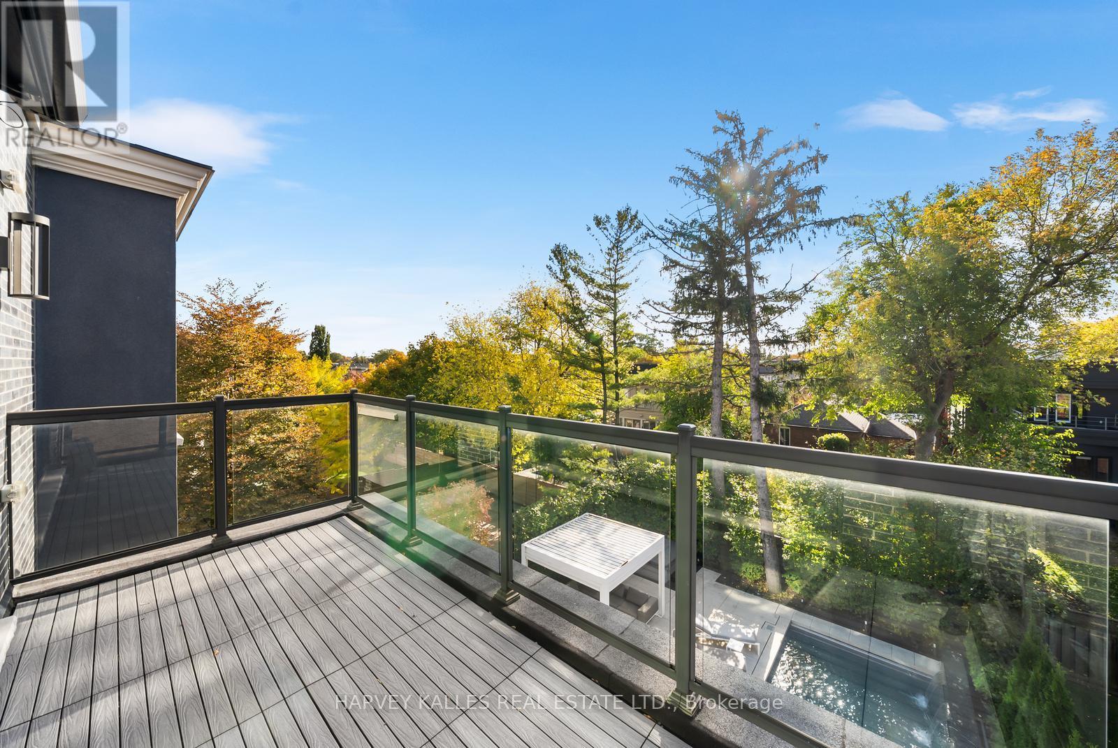 75 BANNOCKBURN AVENUE