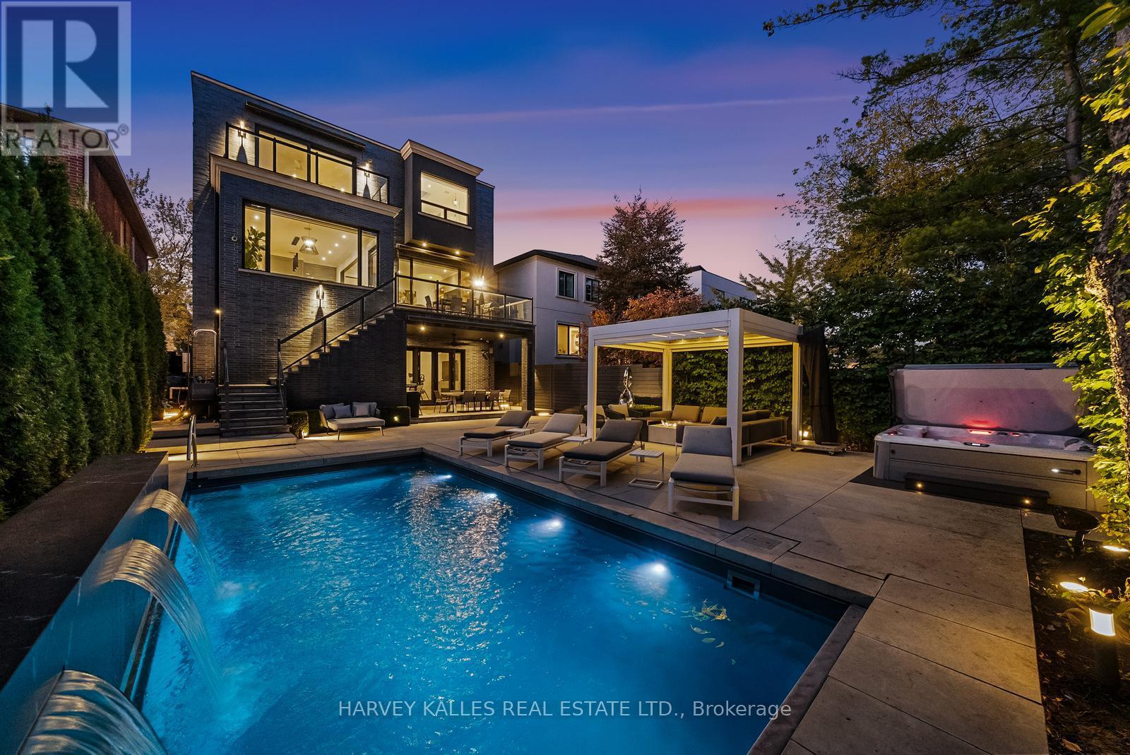 75 BANNOCKBURN AVENUE
