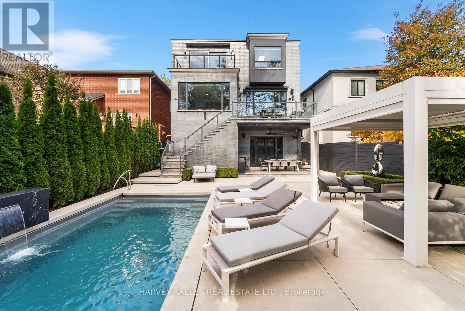 75 BANNOCKBURN AVENUE