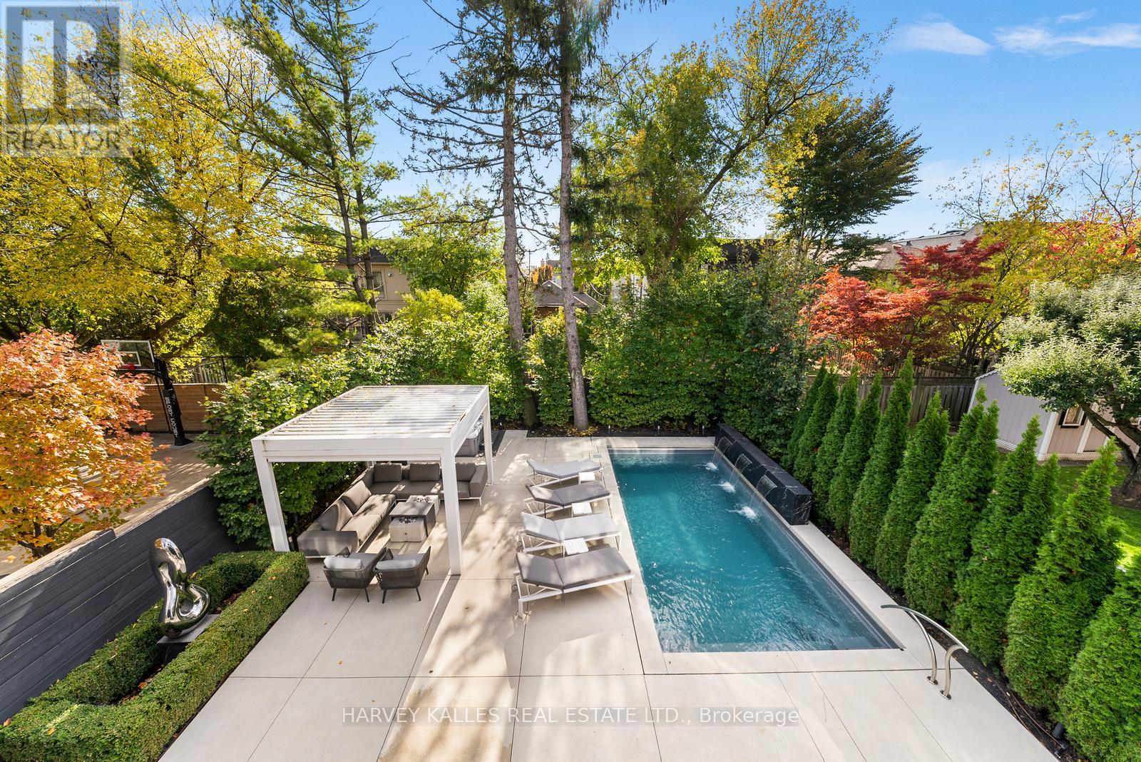 75 BANNOCKBURN AVENUE