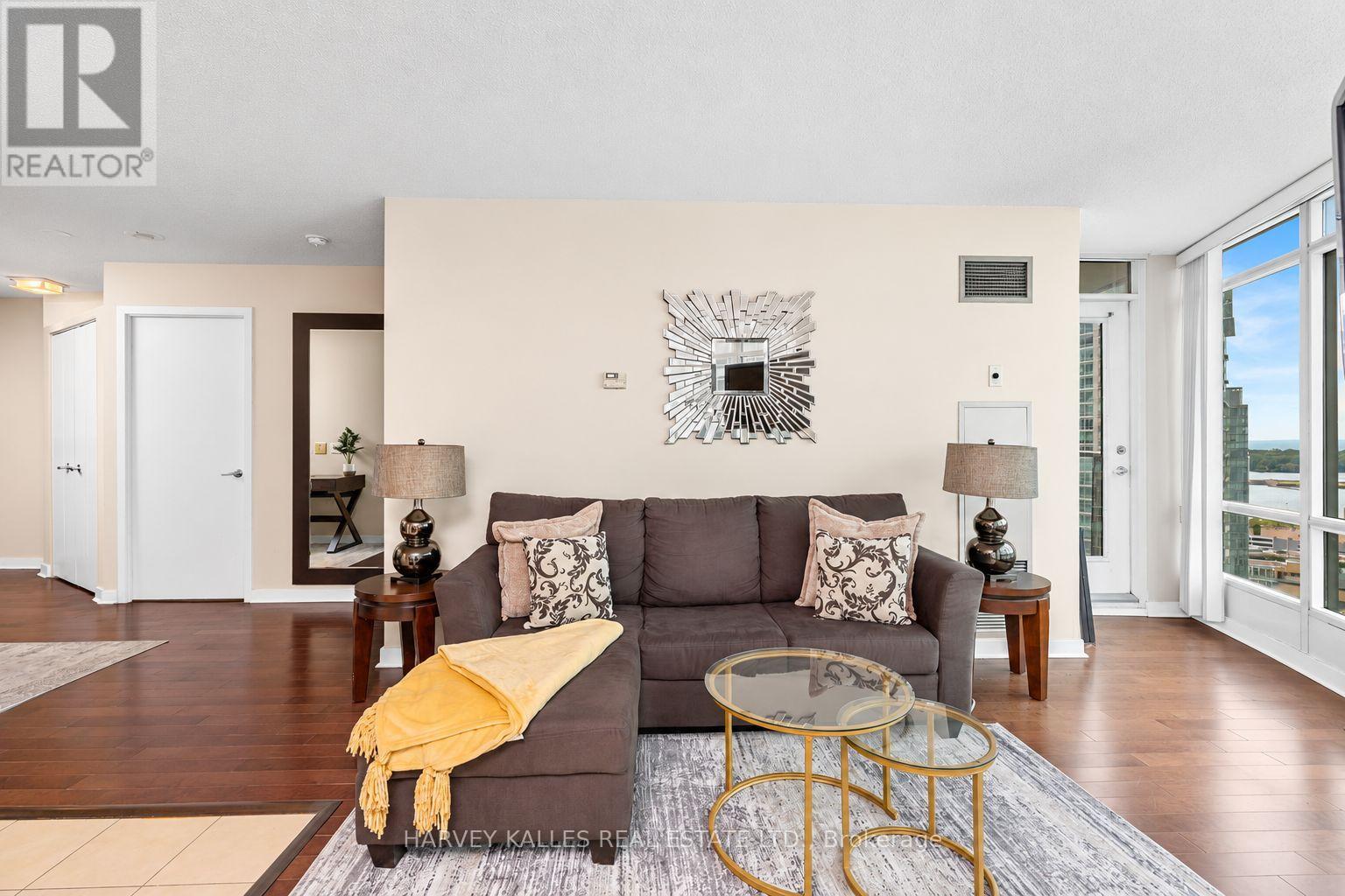 2803 - 373 FRONT STREET W