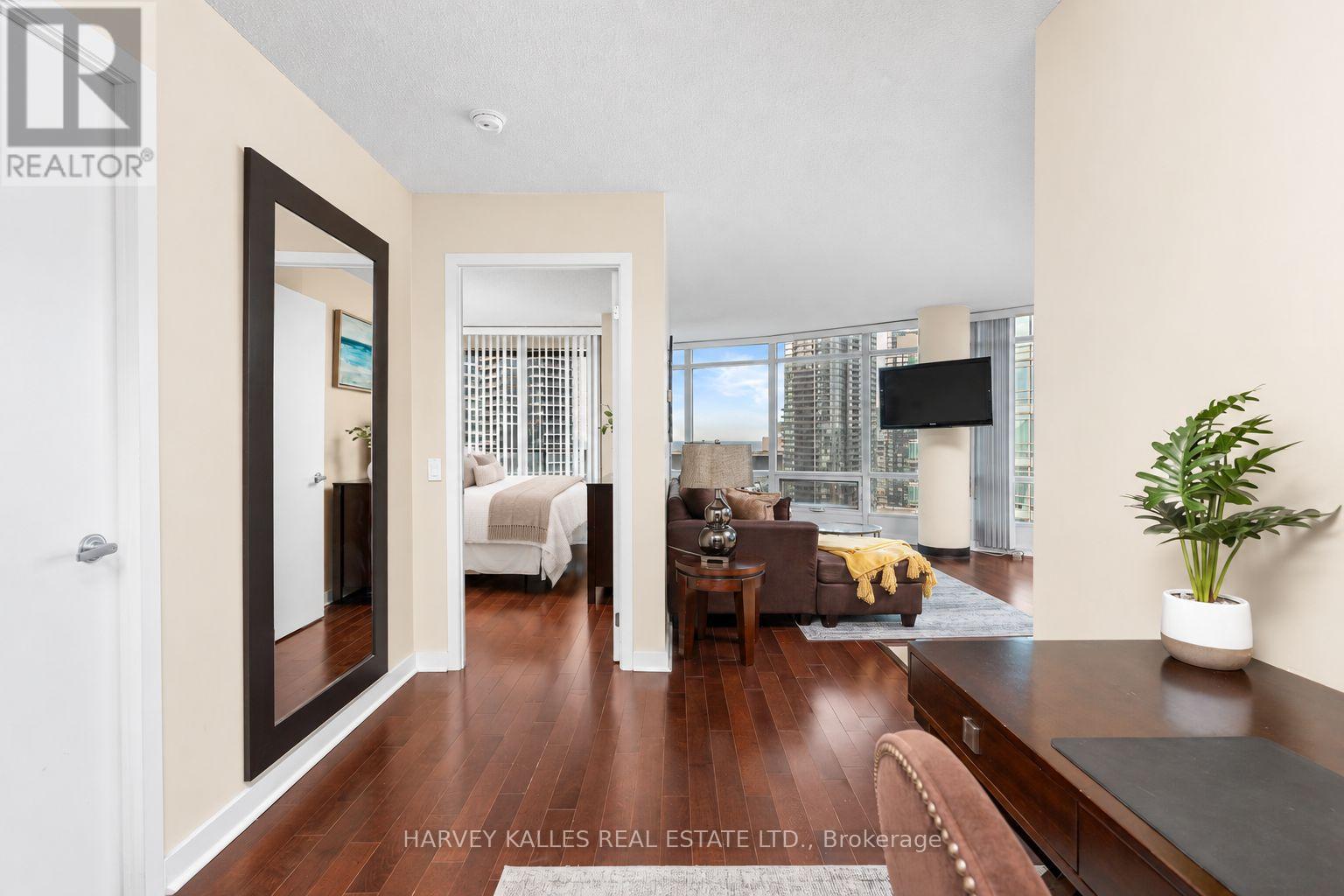 2803 - 373 FRONT STREET W