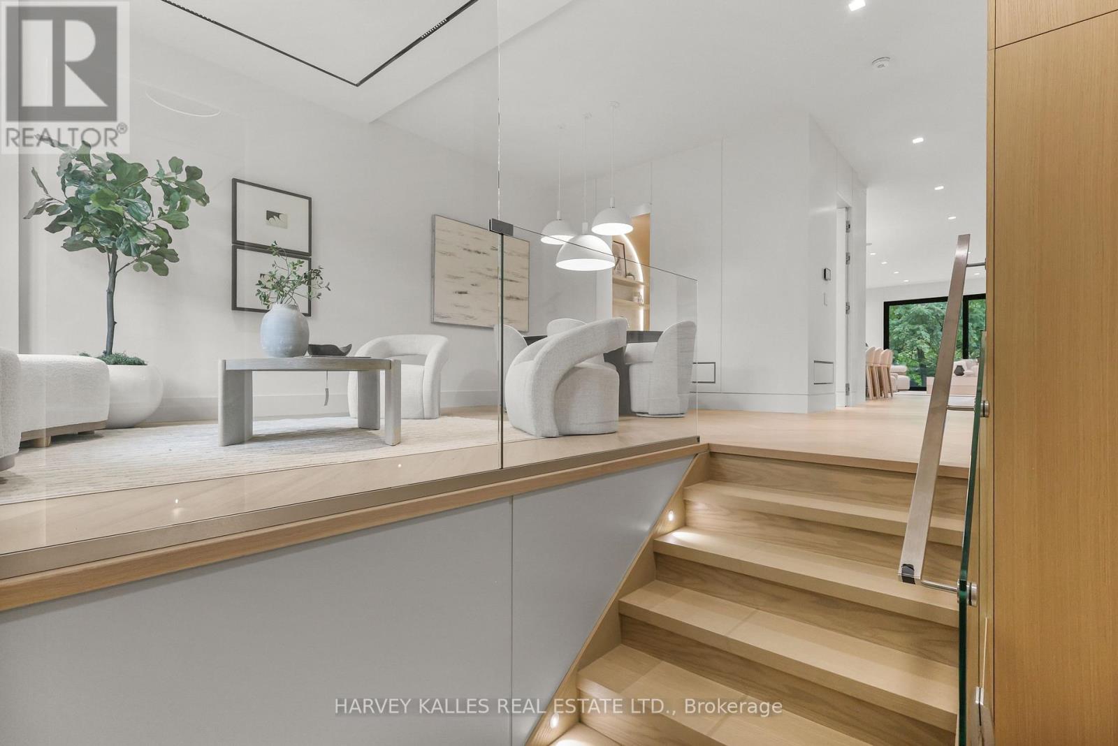 108 HEATH STREET W