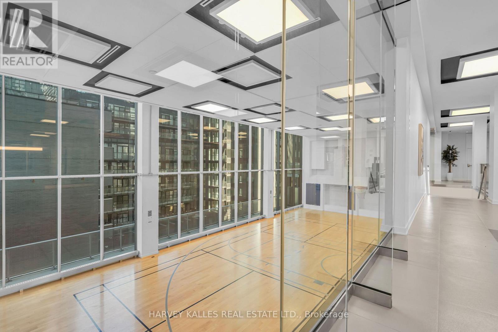 514 - 99 BROADWAY AVENUE